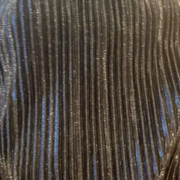 Boohoo  with belt jumpsuit.Pleated - Picture 9 of 9